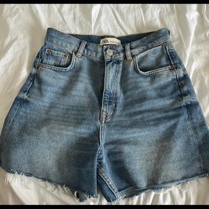 zara 90s bermuda shorts